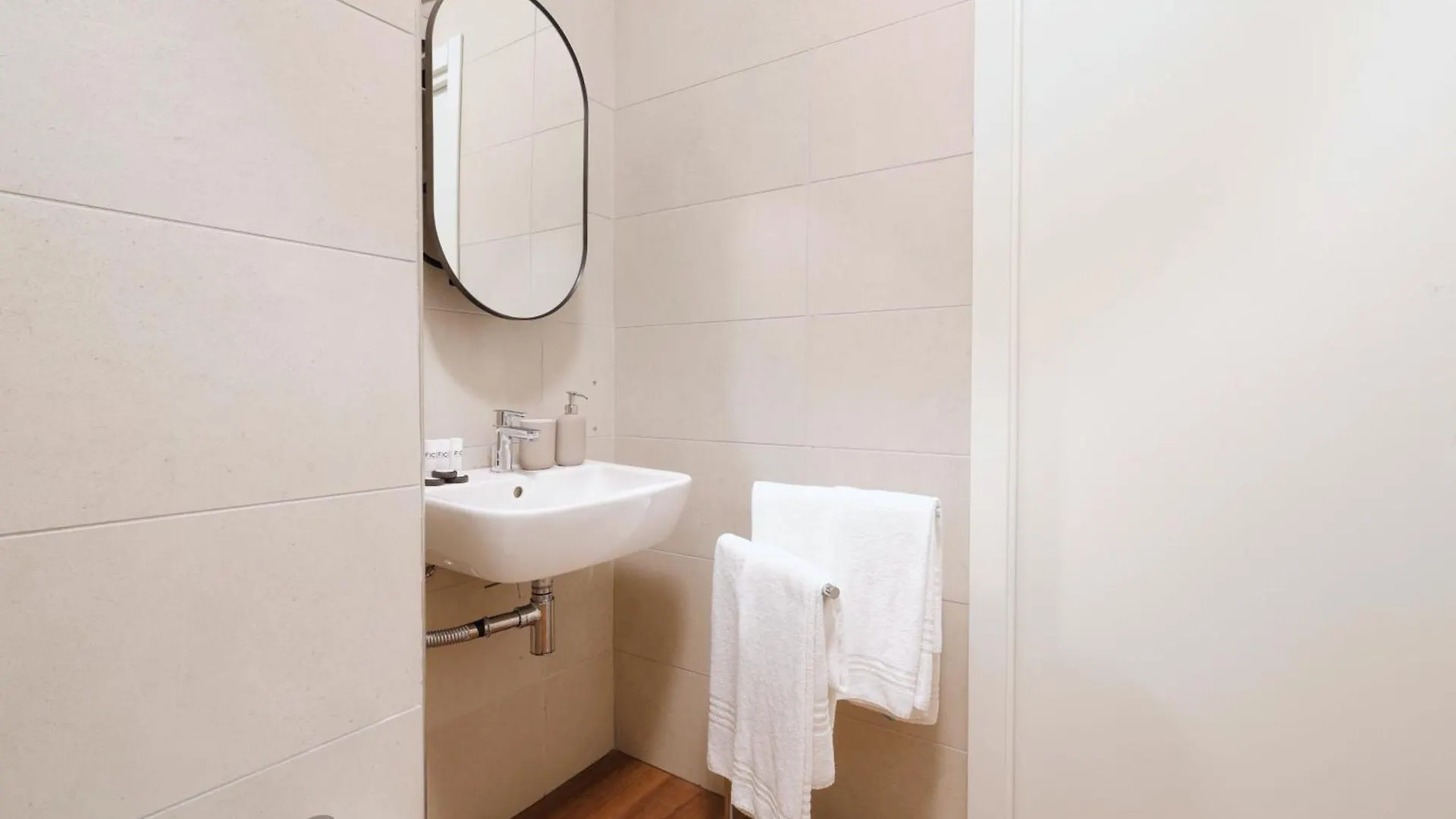 Appartement Joivy Charming Flats In The Heart Of Porta Nuova à Milan 0*,